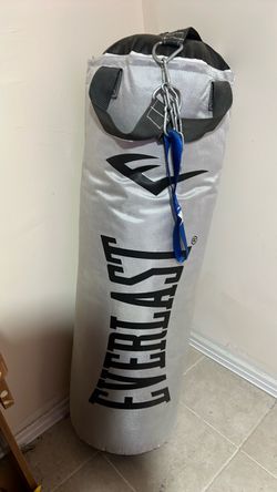 Everlast Heavy Bag – Silver/Black, Chain & Straps Included