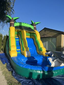 Water Slide 💦🛝