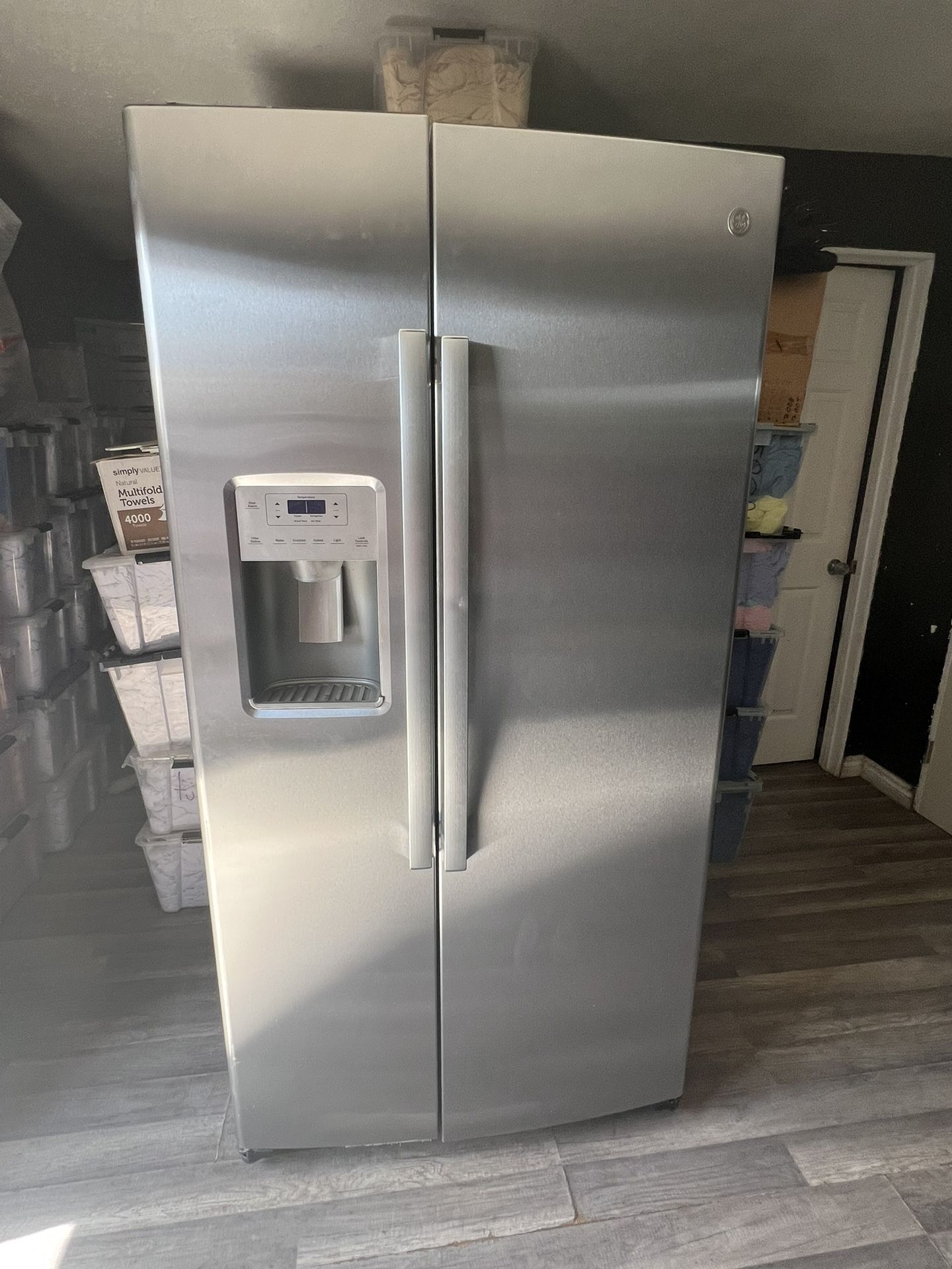 Refrigerator