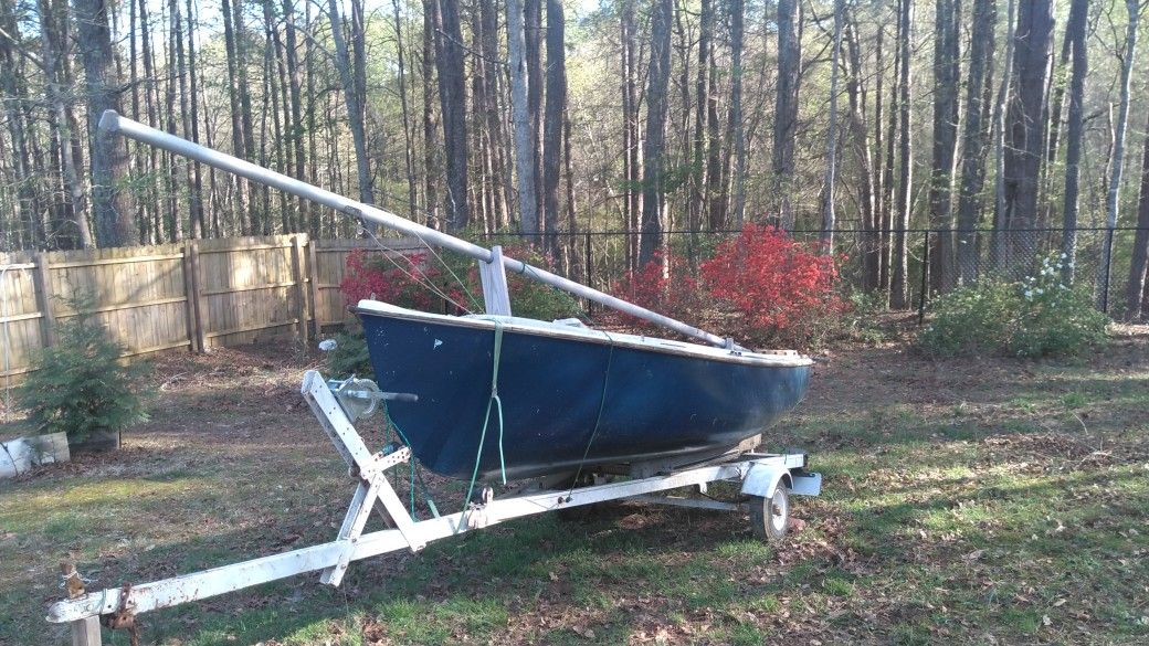 O'Day Widgeon 12' Sailboat with Trailer /Free!!!