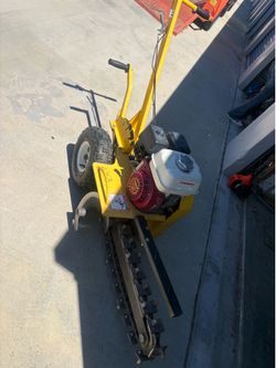 Ground Hog T-4 trencher; 18 x 3 inch;
