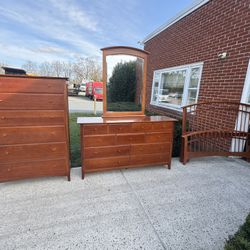 Beautiful Thomasville Impressions Queen Size Bedroom Set - VG, Sturdy Cond. - Marietta, Pa Pick Up