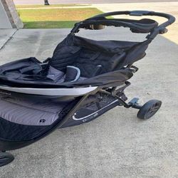 Newborn Stroller – Secure, Trendy, and Trip-Ready hard newspaper