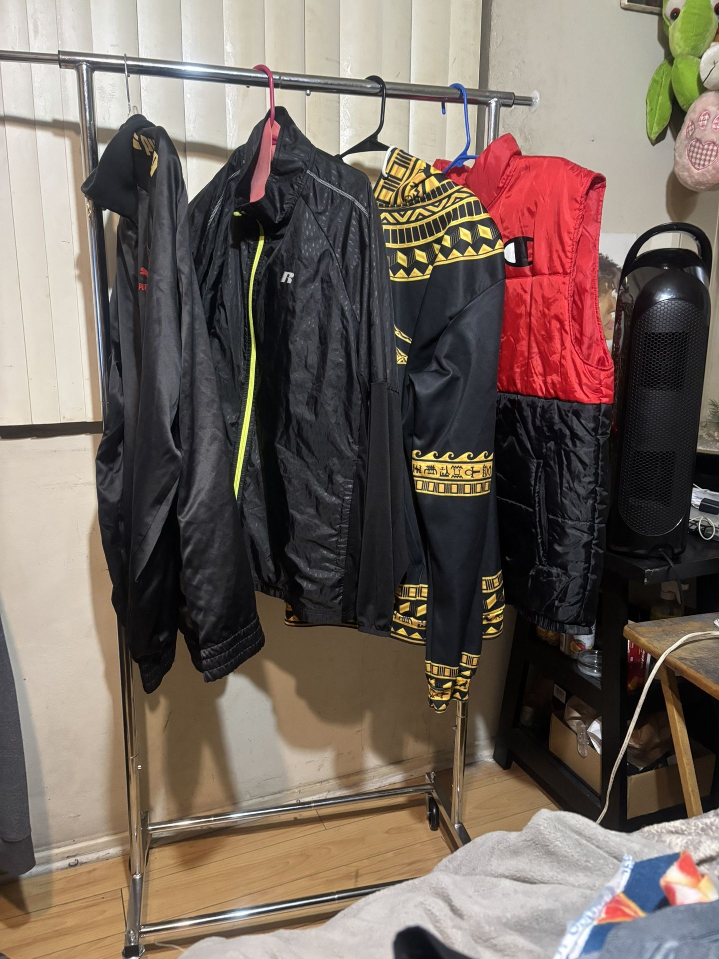 One Hoodie 2 Sweat Jacket and one champion ski Fast 2X