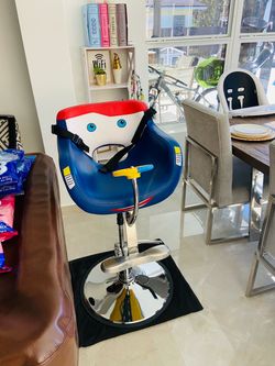 Kids haircut chair