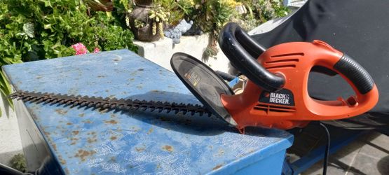 Black And  Decker Trimmer 