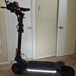 Ausom F1 Max Electric Scooter
