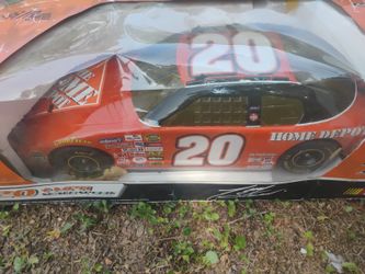 Tony Stewart Home Depot 120 MPH 1;6 Scale