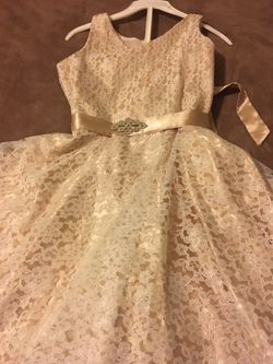 Lace girls dress