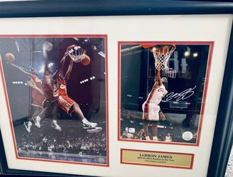 Lebron James rookie of the year auto plaque with COA