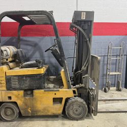 Caterpillar Forklift T50E