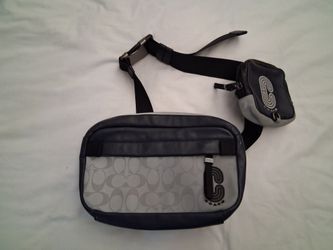 COACH Edge Belt , Cross Body Bag Signature Reflective Silver/Blk with acc attached