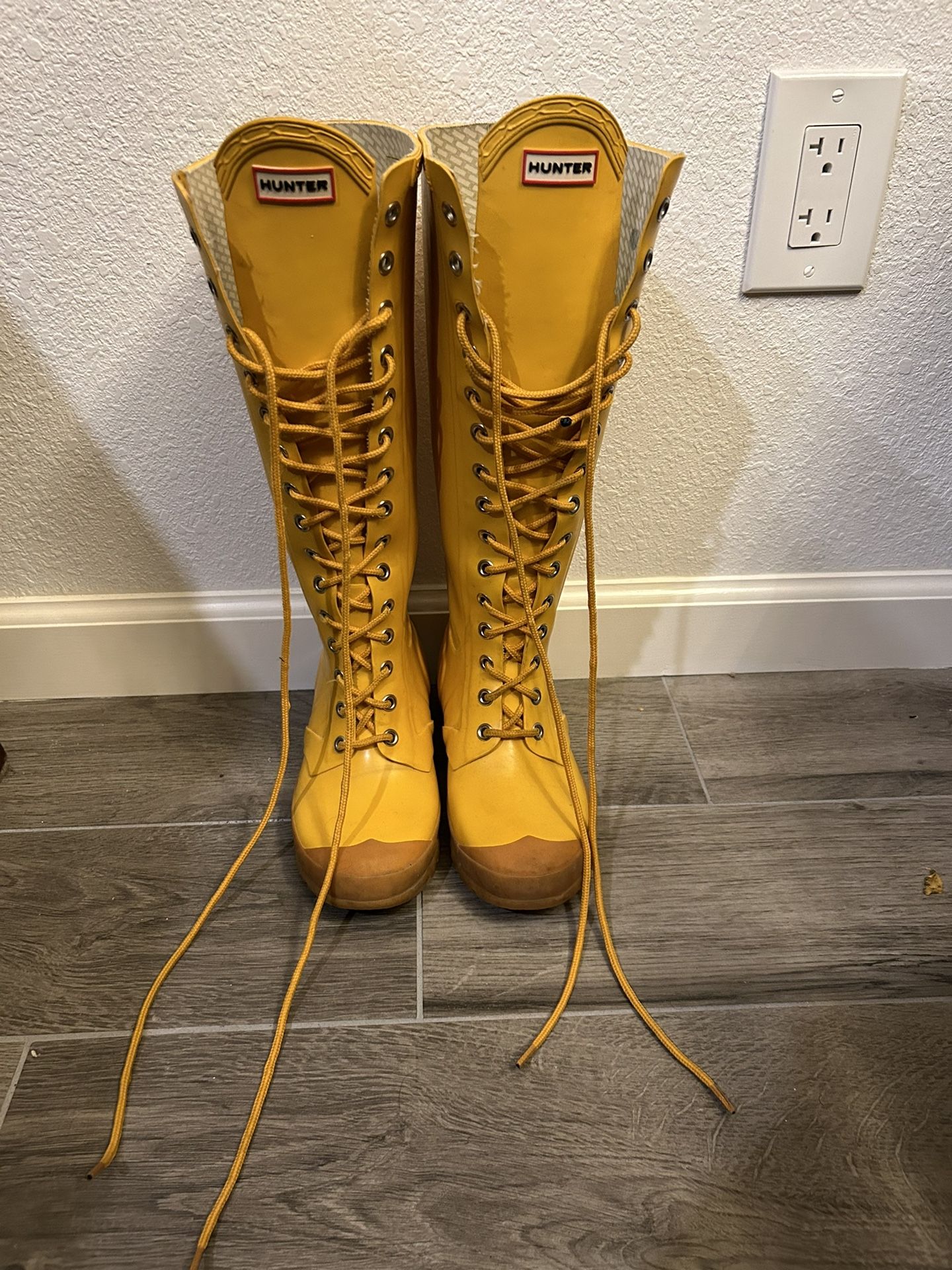 Hunter Rain Boots Size 5 