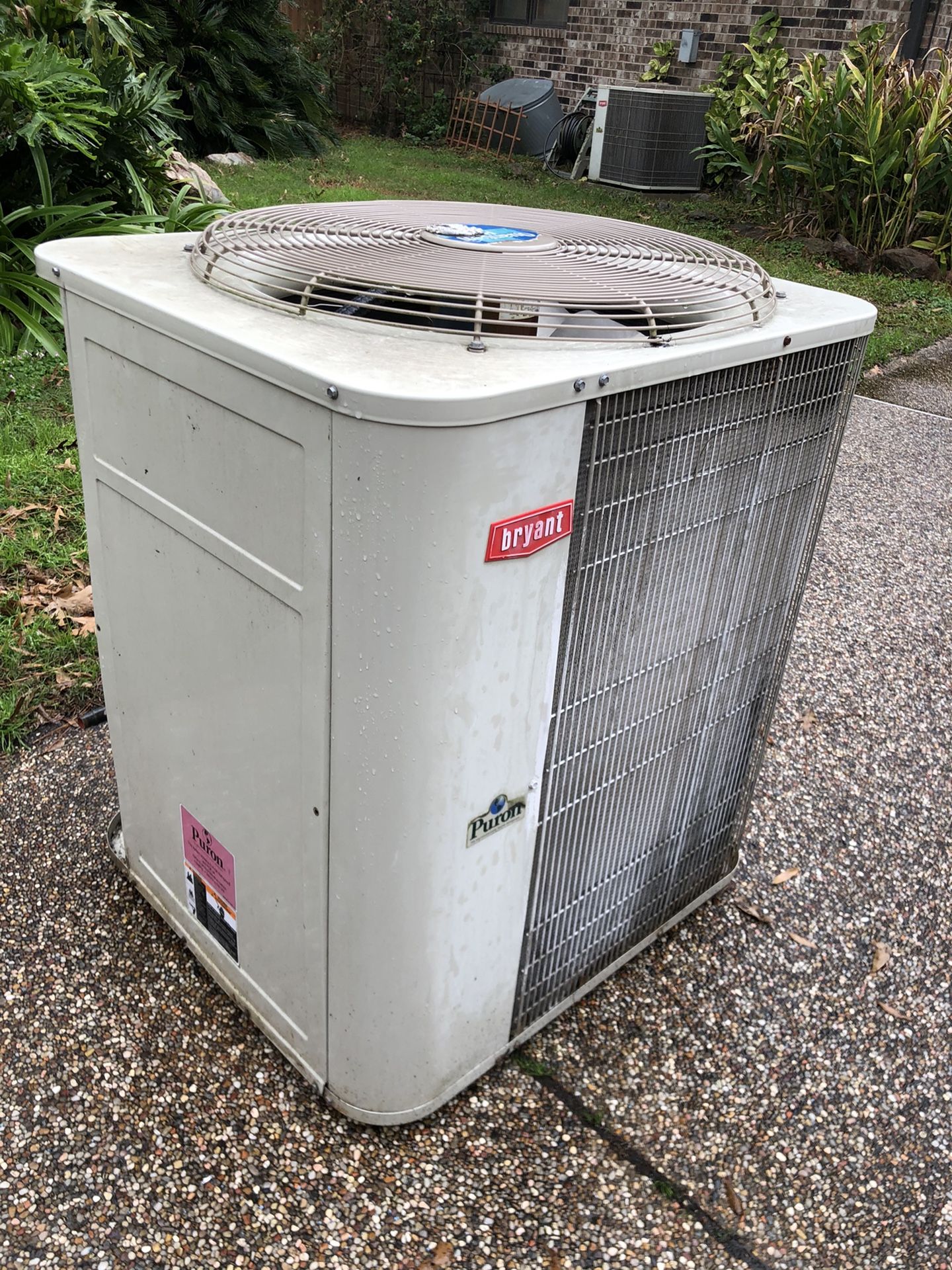 4 Ton Carrier/Bryant AC Condenser unit and coil for Sale in Houston, TX ...