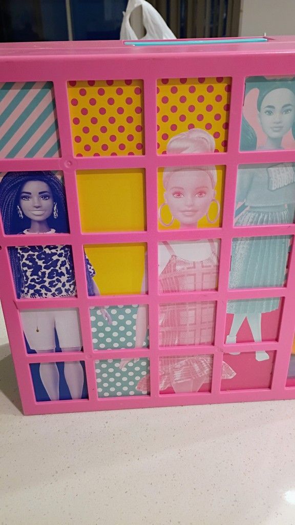 Barbie Closet And accessories 