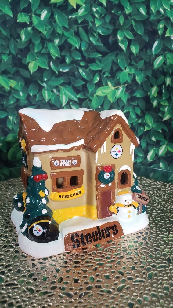 Pittsburgh Steelers NFL Holiday Village House Forever Christmas Collection
