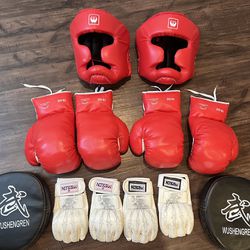 GLOVES , PUNCH MITTS, HEADGEAR Everything 