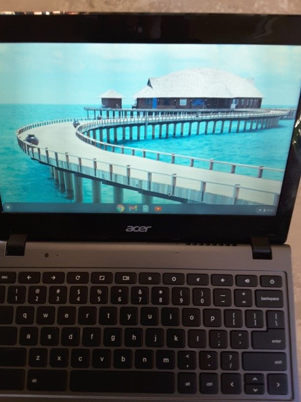 Acer Chromebook C720 4gb Ram 16gb SSD Bluetooth Wi-Fi Webcam 
