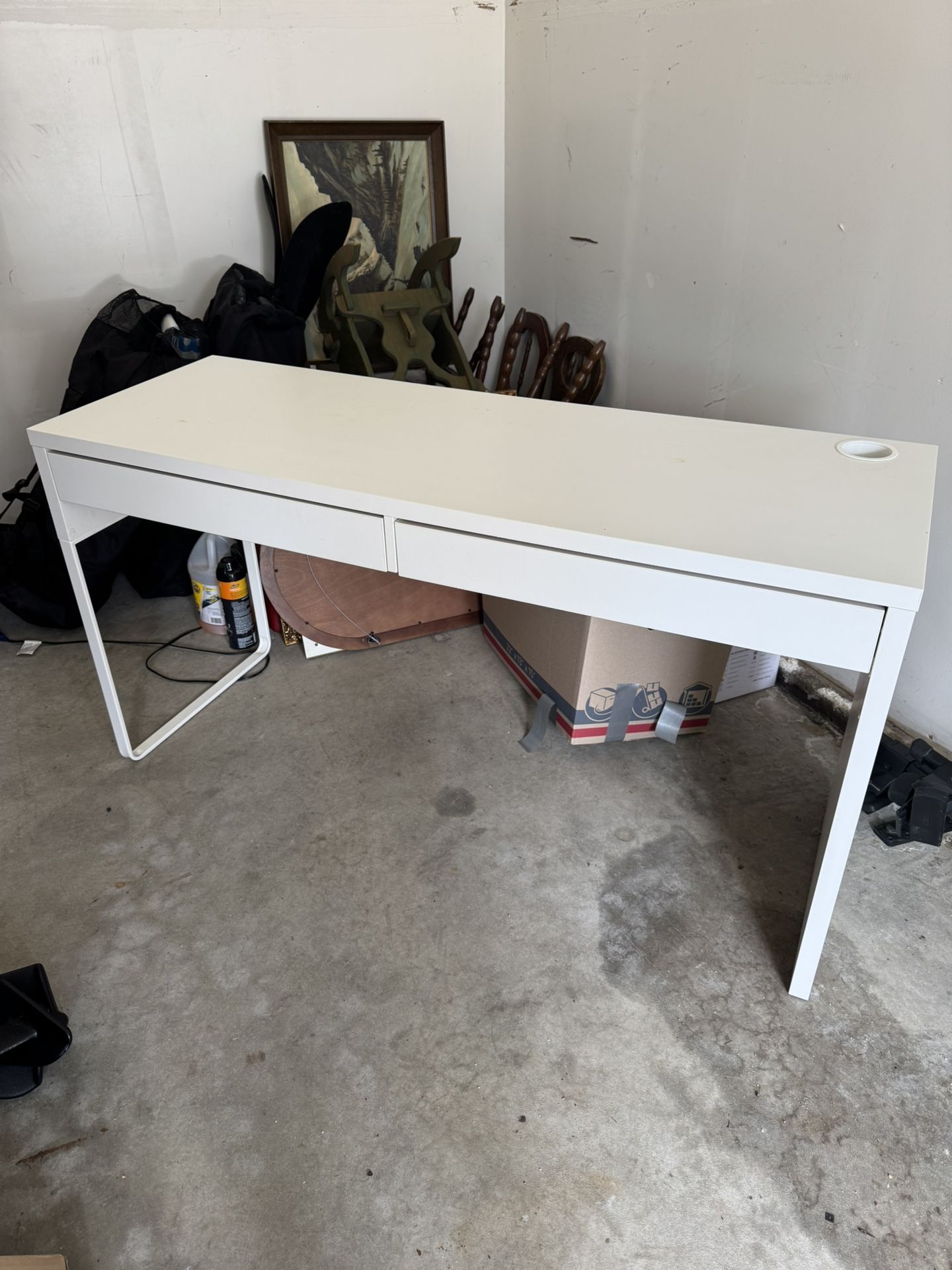 IKEA Micke Desk