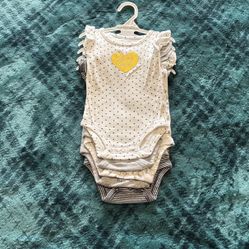 Carter's 5 Piece Bodysuit Set.