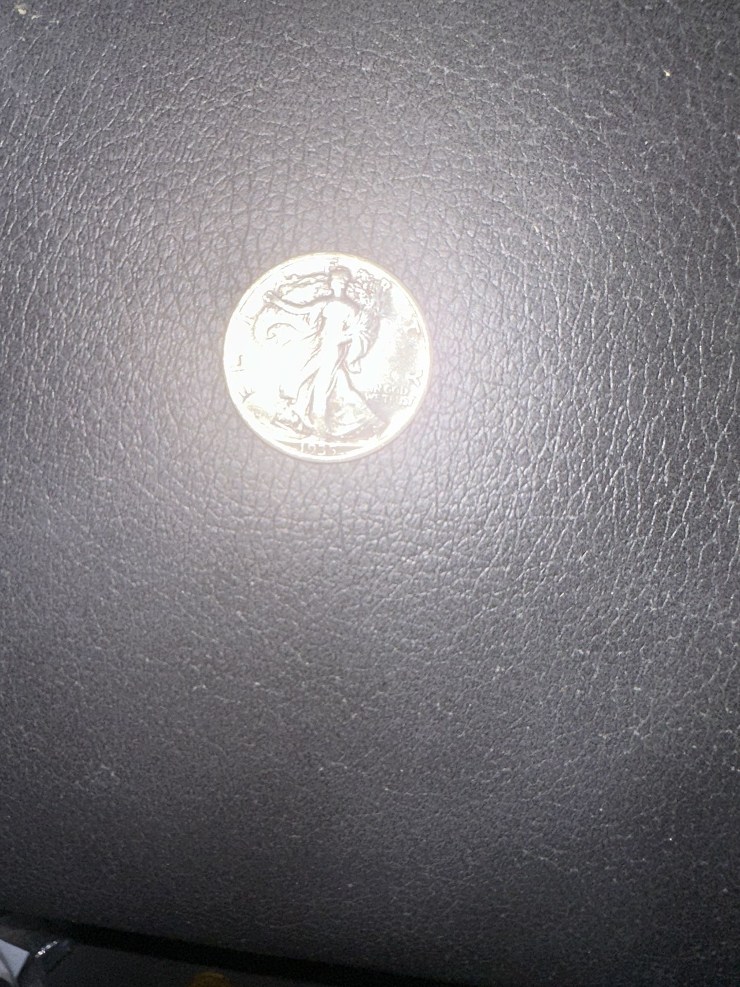 Walking liberty lady 1935 coin