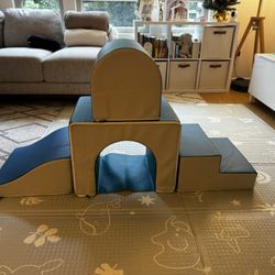 SUMBABABY Toddler Foam Climbing Blocks — Barely Used!