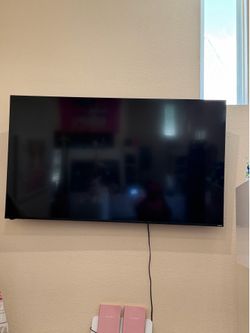 $260. Tv smart size 65 Vizio