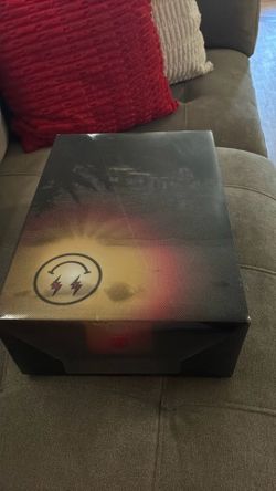 Brand. New dead stock 5s J Balvin 280 size 10