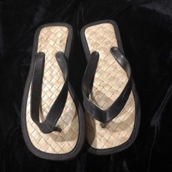 Women’s 8M Rubber And Woven Canvas Black Rubber Flip Flops