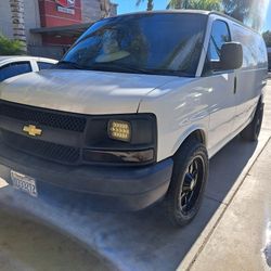 2005 Chevrolet Express 2500 V8