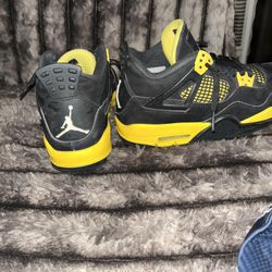 Jordan 4 