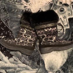 Coach 8 Women’s Boots 