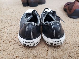 All Star Converse Chuck Taylor Size 5 Men, Size 7 women
