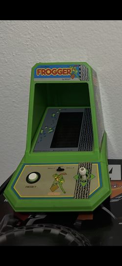 Vintage 1982' Coleco Frogger Mini Arcade