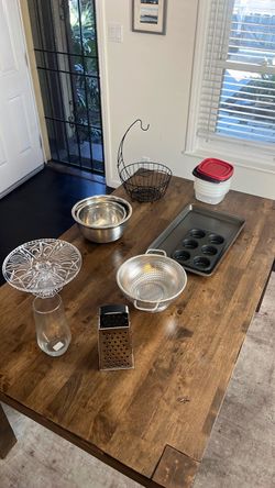 Mixed Kitchen Lot – Bakeware and Cookware