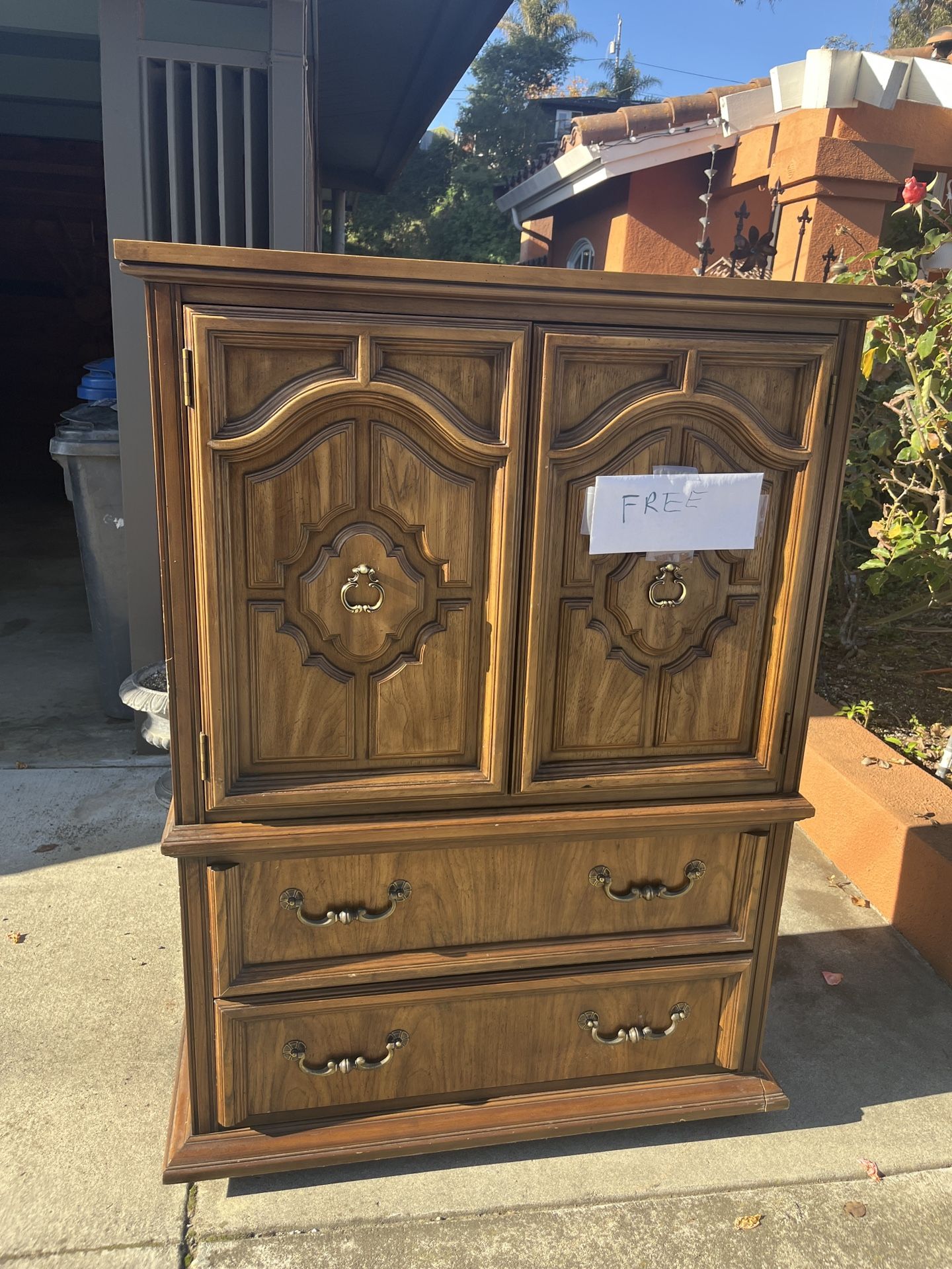 Free Dresser