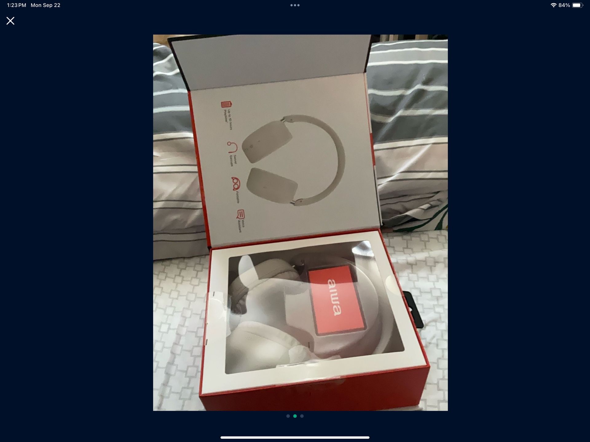 New Bluetooth Aiwa Headphones 