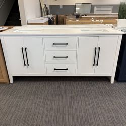 73” Bathroom Vanity In White 