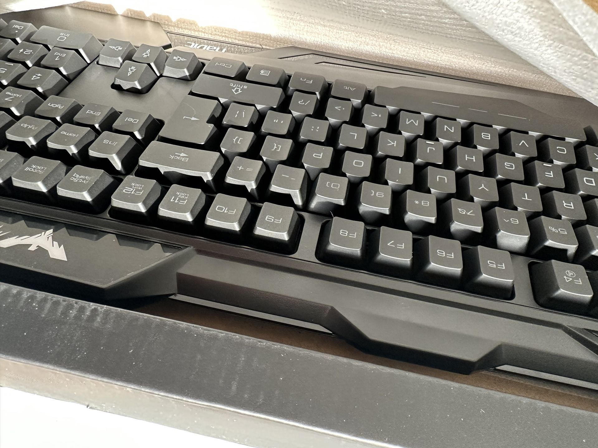 Gaming Keyboard And Mouse 