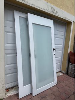 For sale 3 interior doors