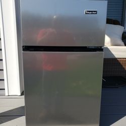 Mini fridge with seperate freezer