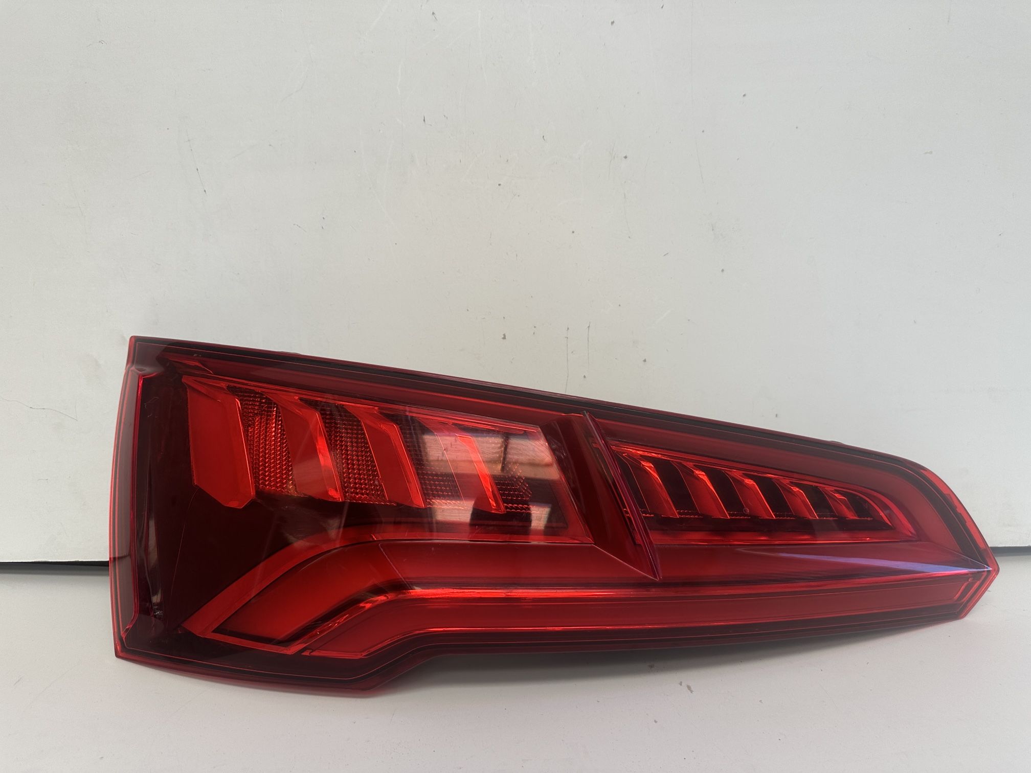 2018 2019 2020 AUDI Q5 SQ5 REAR LEFT DRIVER SIDE LED TAIL LIGHT OEM 80A945094A