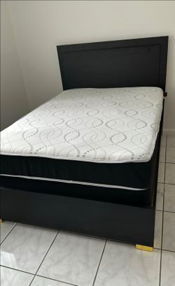 Mattress + Queen size bed