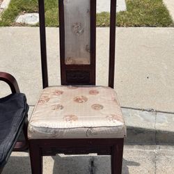 Free Chair 