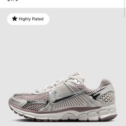 Women’s Nike Vomero 5