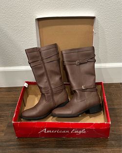 Size 5 American Eagle riding boots