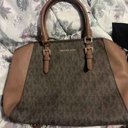  Michael Kors Purse Good Condition 