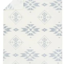 PENDLETON Ultra Soft Sherpa Fleece Plush Throw 66" x 92" (Birch Tree)