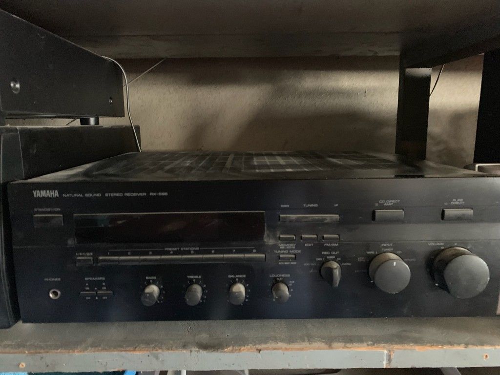 Yamaha stereo receiver