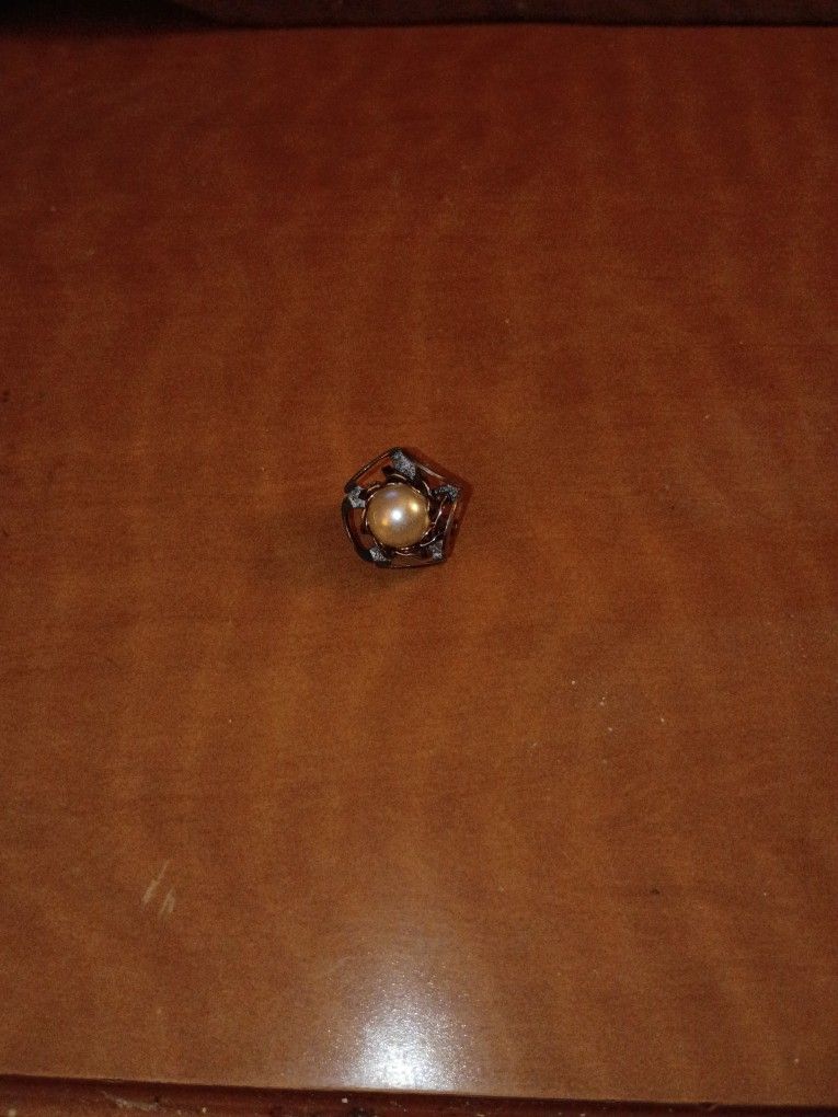 Vintage Pearl Brooch